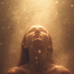 我曾為他卑微的戀愛腦，是靈氣讓我重新發光