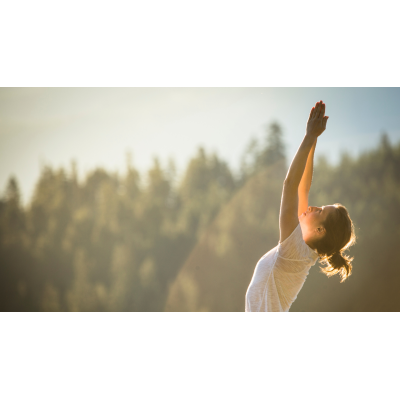 為什麼練瑜珈會讓人比較平靜？從瑜珈經談情緒與內在穩定